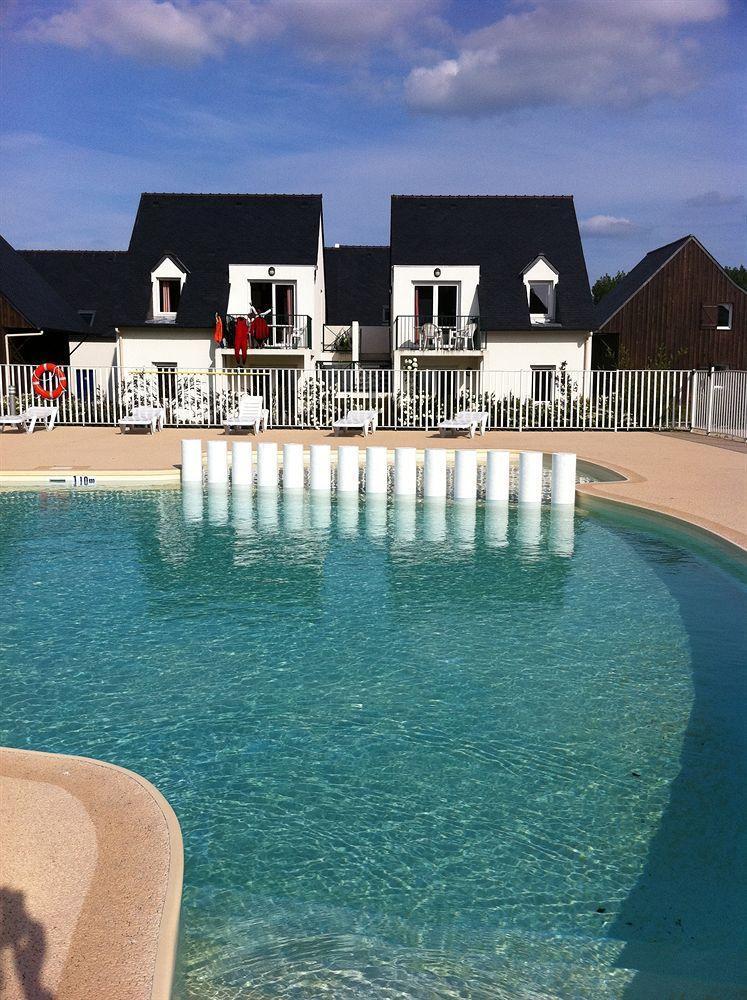 Résidence Néméa Les Roches Saint-Pol-de-Léon Exterior foto