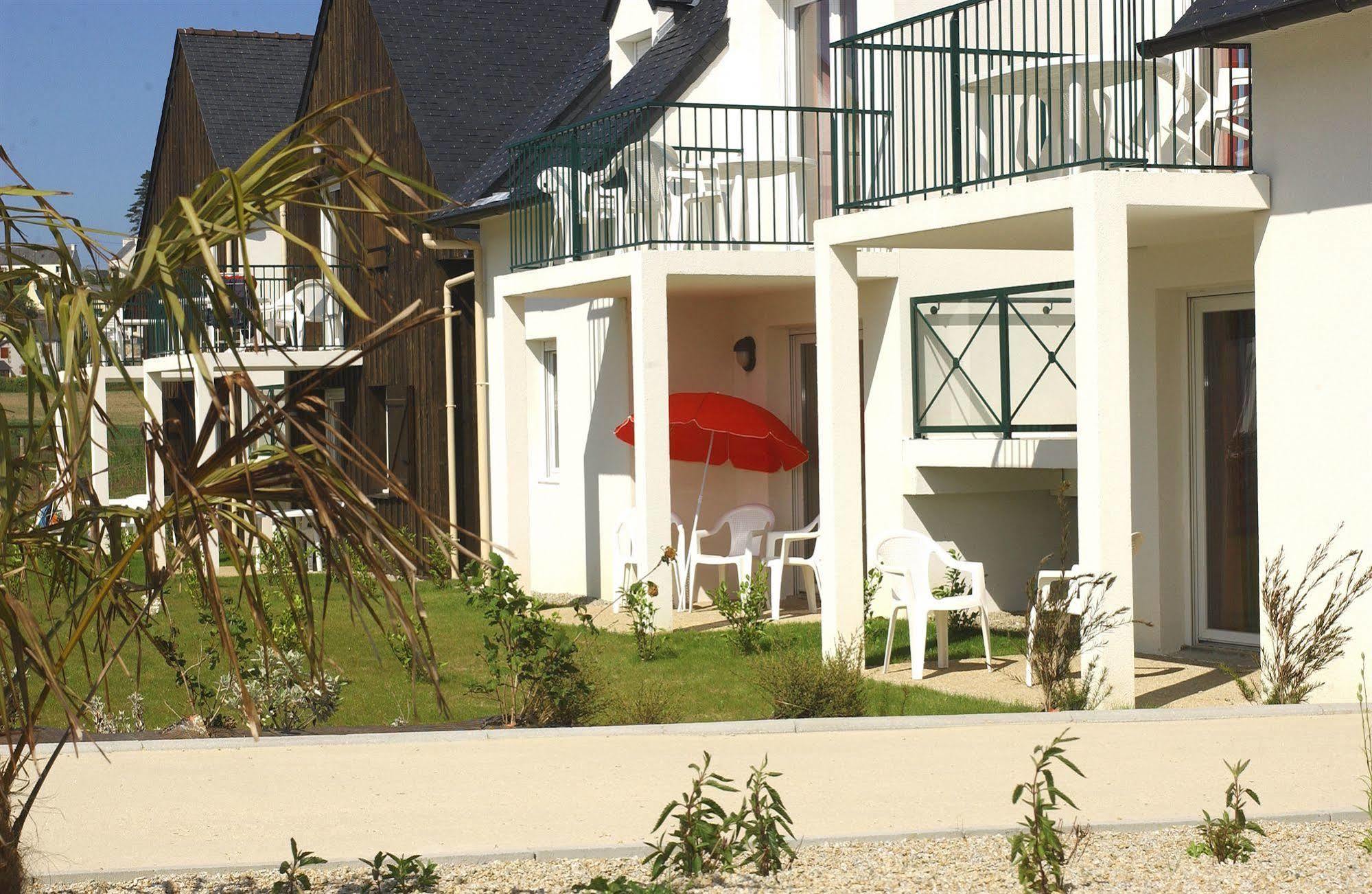 Résidence Néméa Les Roches Saint-Pol-de-Léon Exterior foto