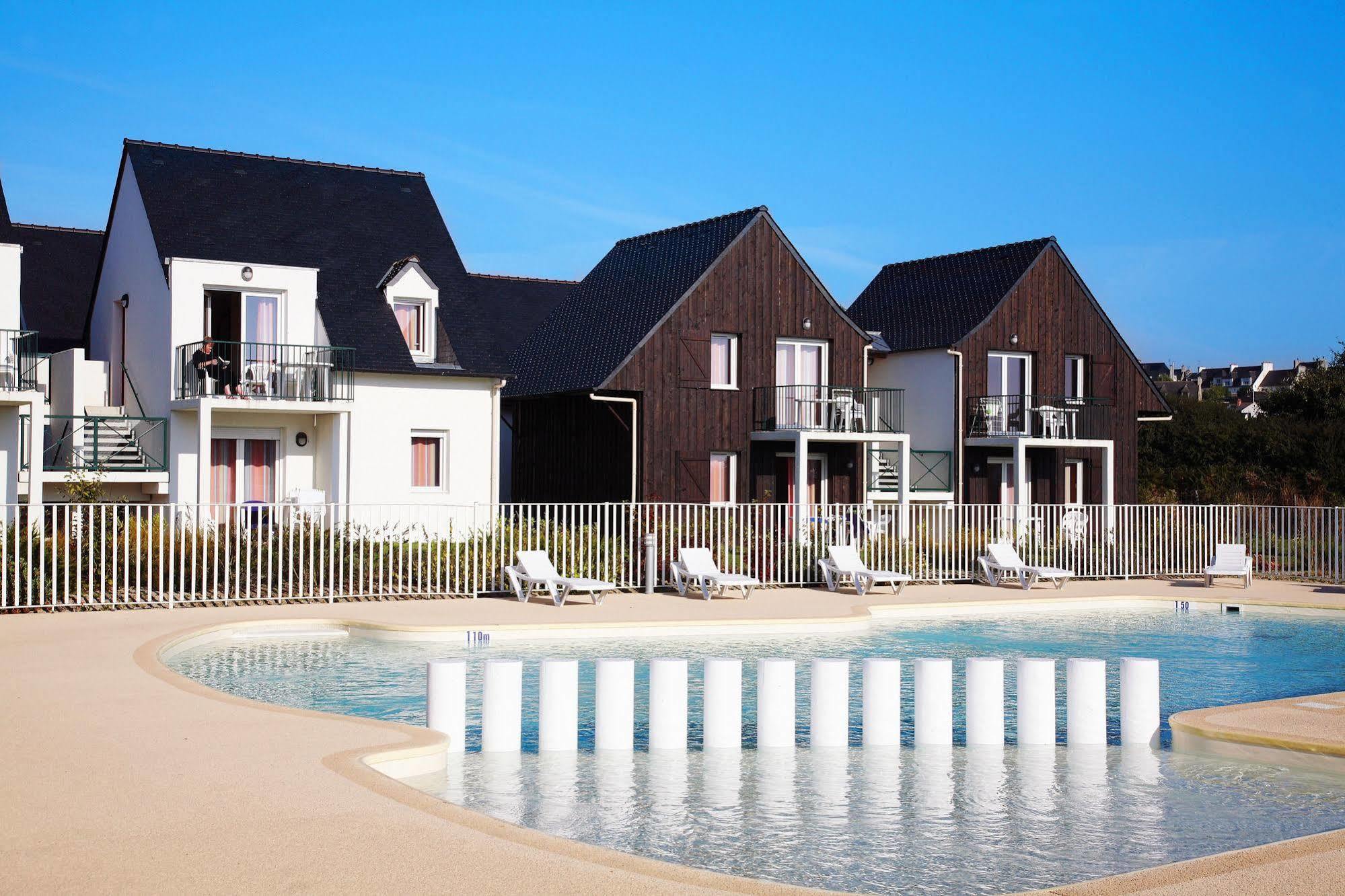 Résidence Néméa Les Roches Saint-Pol-de-Léon Exterior foto