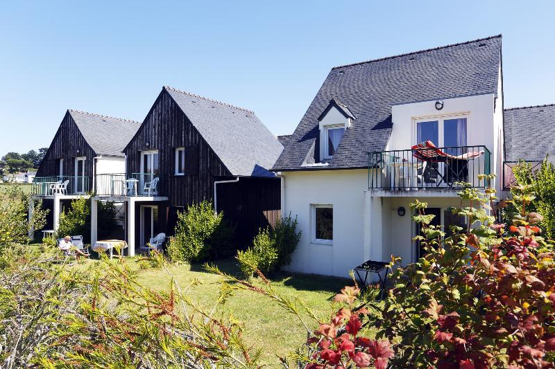 Résidence Néméa Les Roches Saint-Pol-de-Léon Exterior foto